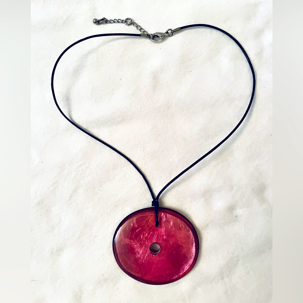Culture Mix Shell Necklace - Picture 2 of 4